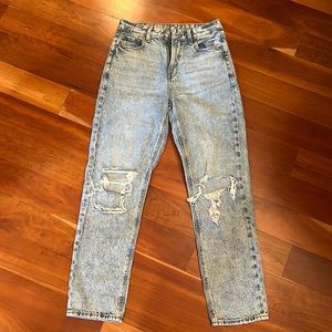 American Eagle ripped boyfriend jeans